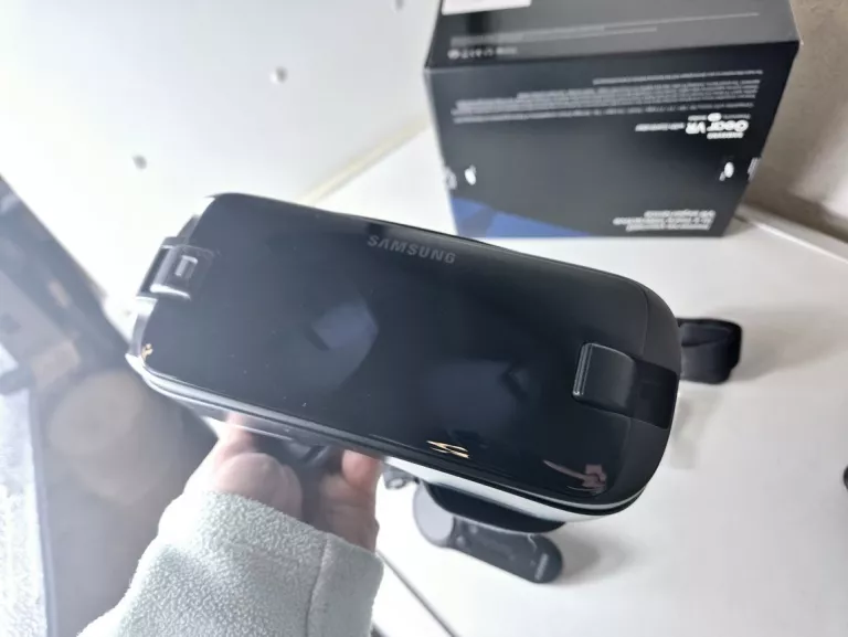 google-samsung-gear-vr-rfaj700zk9m-sliczna-54-sj-wroclaw