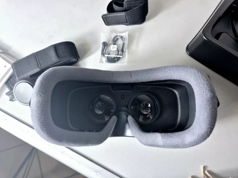 google-samsung-gear-vr-rfaj700zk9m-ean-gtin-8806088793504