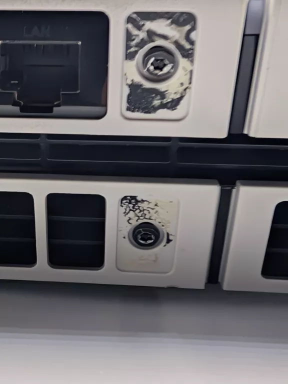 konsola-sony-playstation-4-cuh-1216a-500gb-biala-sprawna-wersja-130590-1