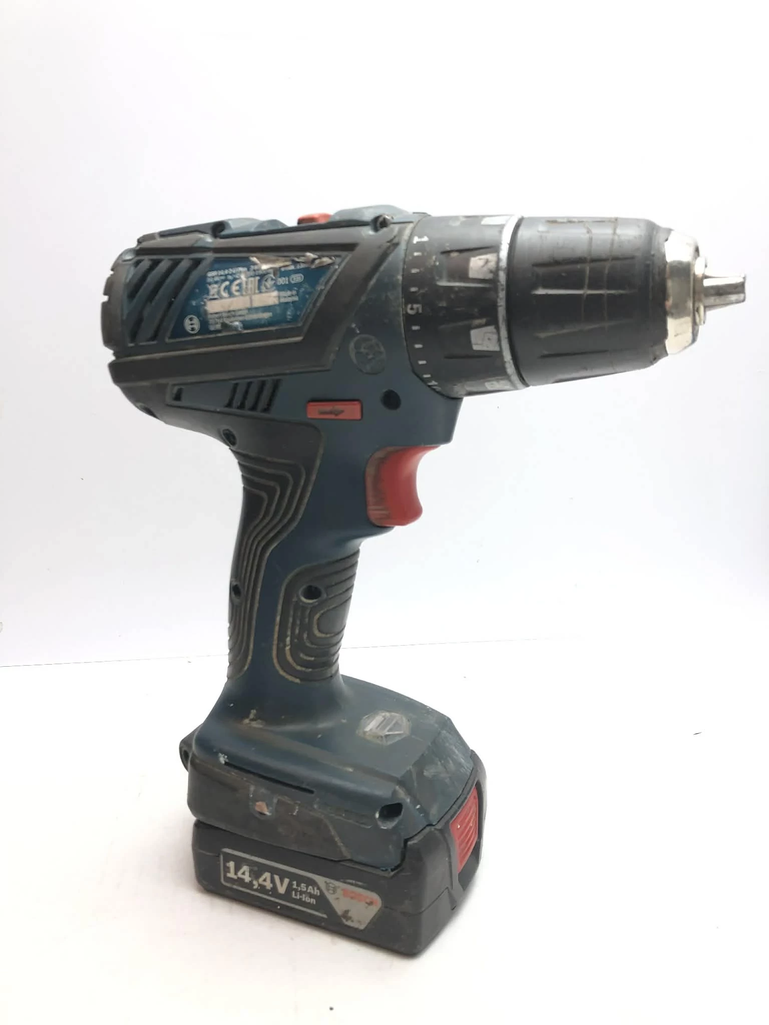 wkretarka-bosch-gsr-144-2-li-pojemnosc-akumulatora-400