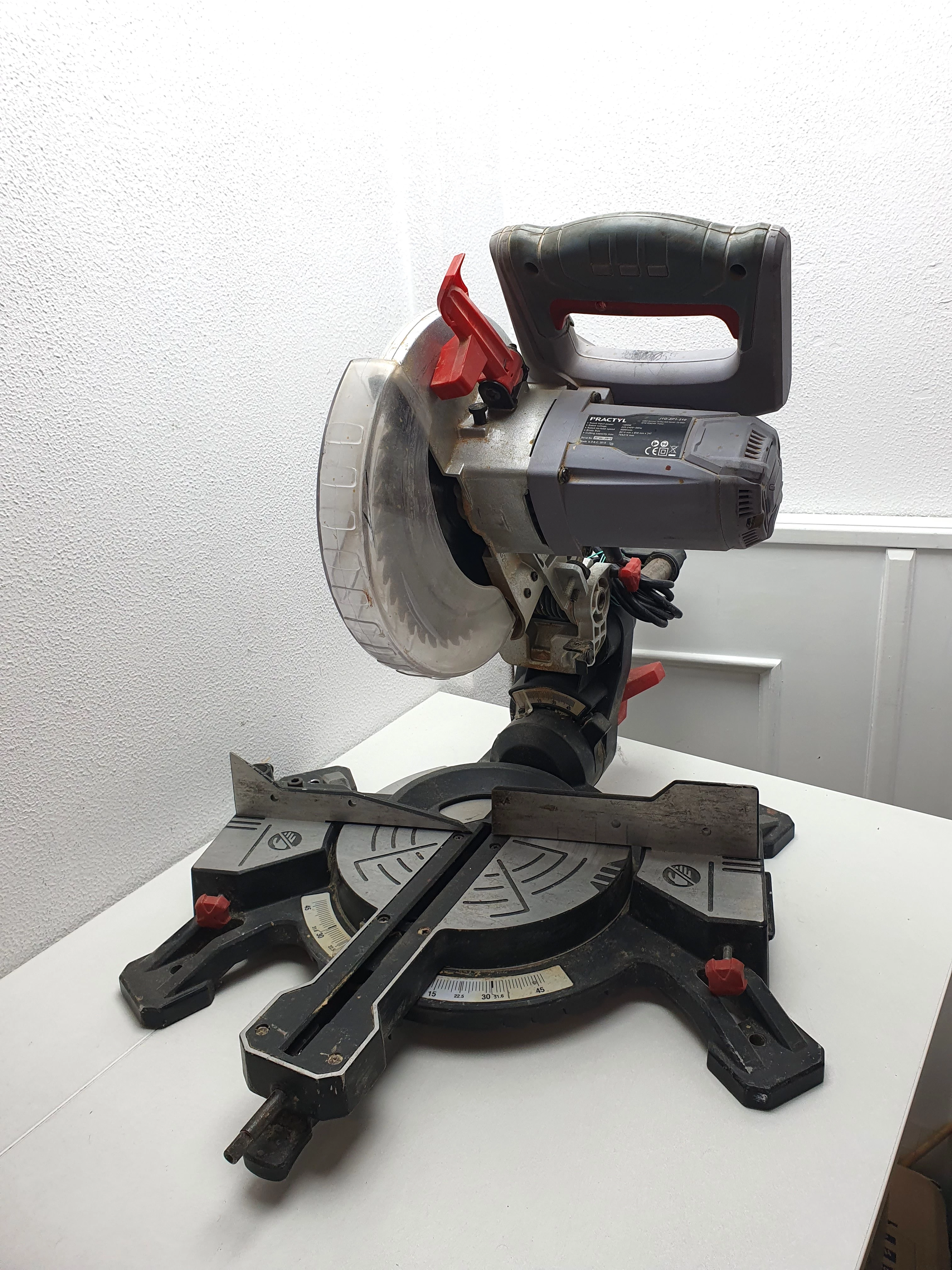 ukosnica-practyl-j1g-zp1-210-1500w-legnicka-11-chojnow