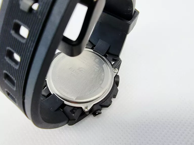 ZEGAREK CASIO EDIFICE ECB-40MP-1AEF