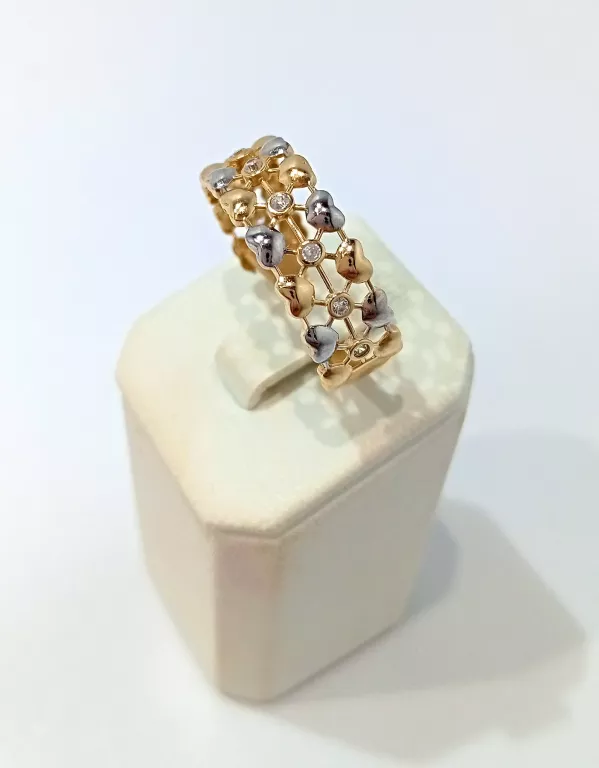 ŚLICZNY ZŁOTY PIERŚCIONEK Z DELIKATNYMI SERDUSZKAMI 585 1,99G R.21