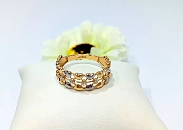 ŚLICZNY ZŁOTY PIERŚCIONEK Z DELIKATNYMI SERDUSZKAMI 585 1,99G R.21