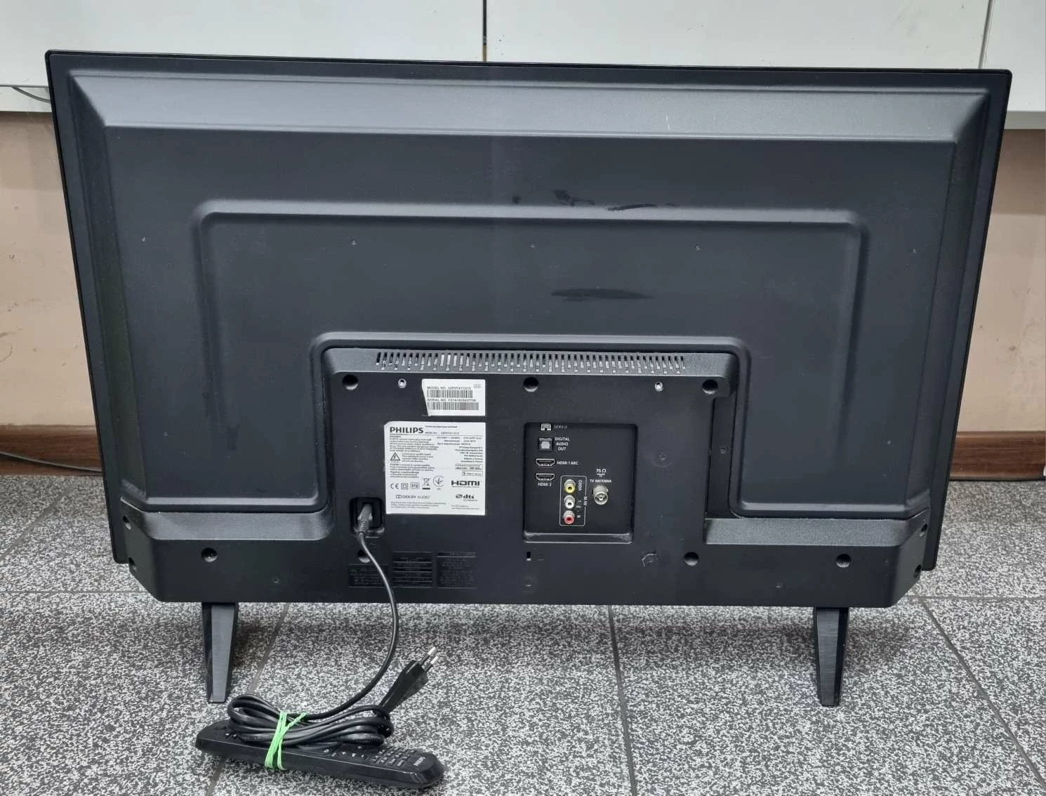 telewizor-philips-32pht411212-pilot-typ-telewizora-211486-250142