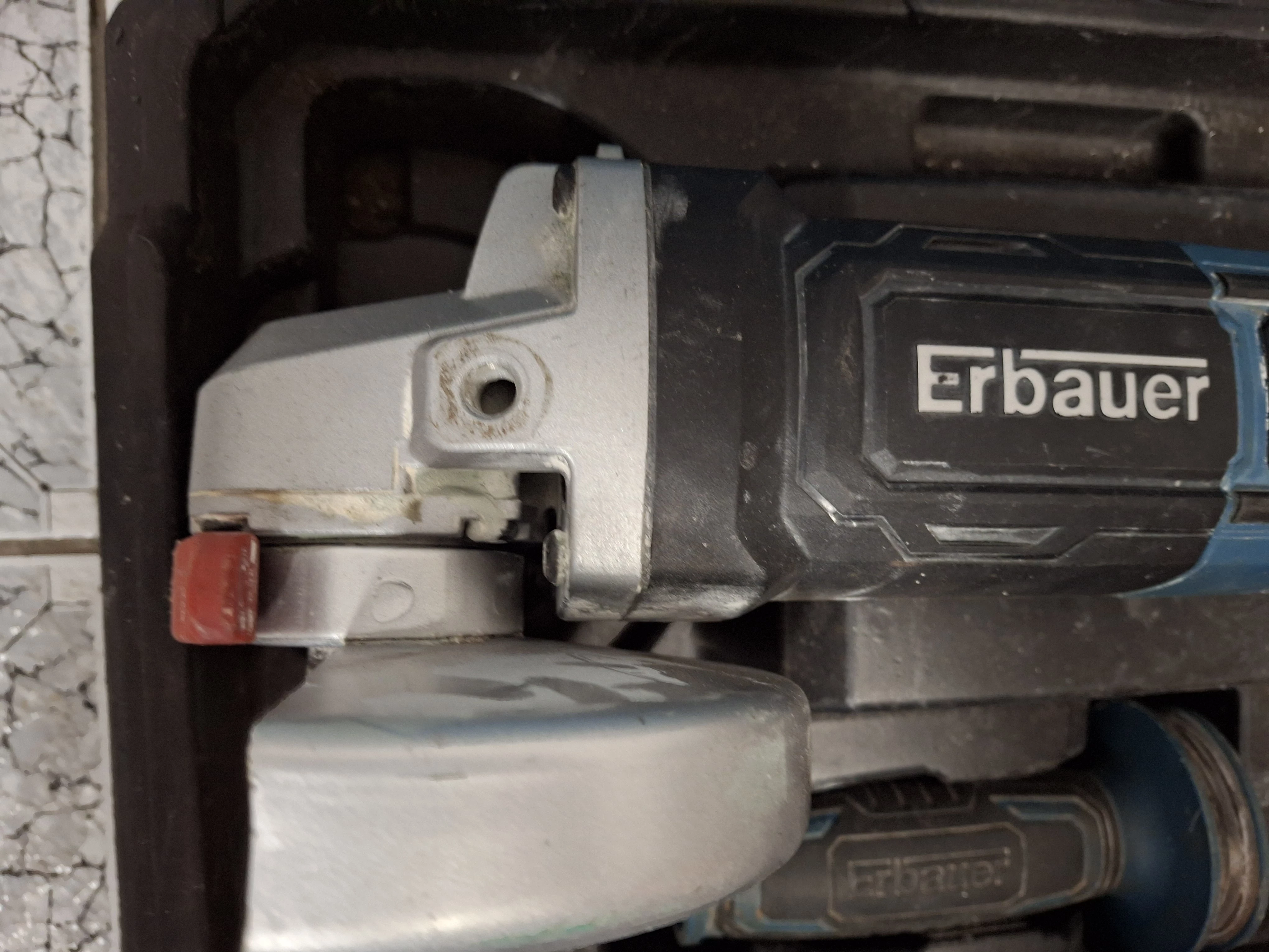 szlifierka-katowa-sieciowe-erbauer-1010-w-230-v-kod-producenta-eag1010