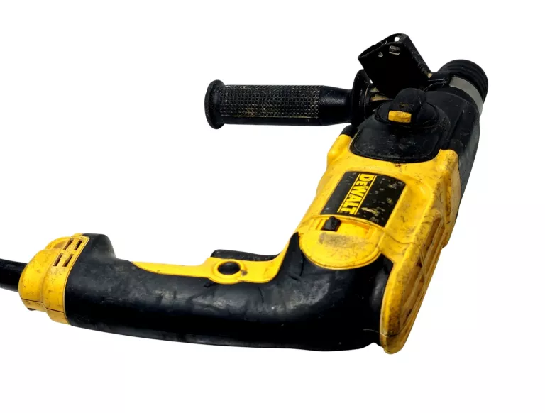 MŁOTOWIERTARKA DEWALT D25013