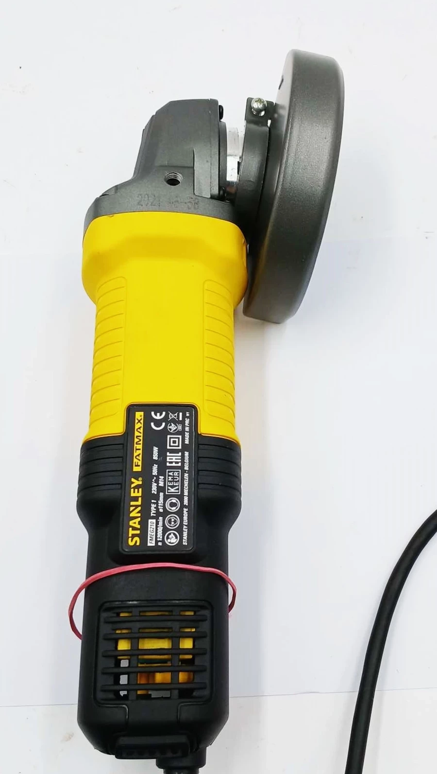 szlifierka-katowa-stanley-fatmax-fmeg210-rodzaj-zasilania-128529-2