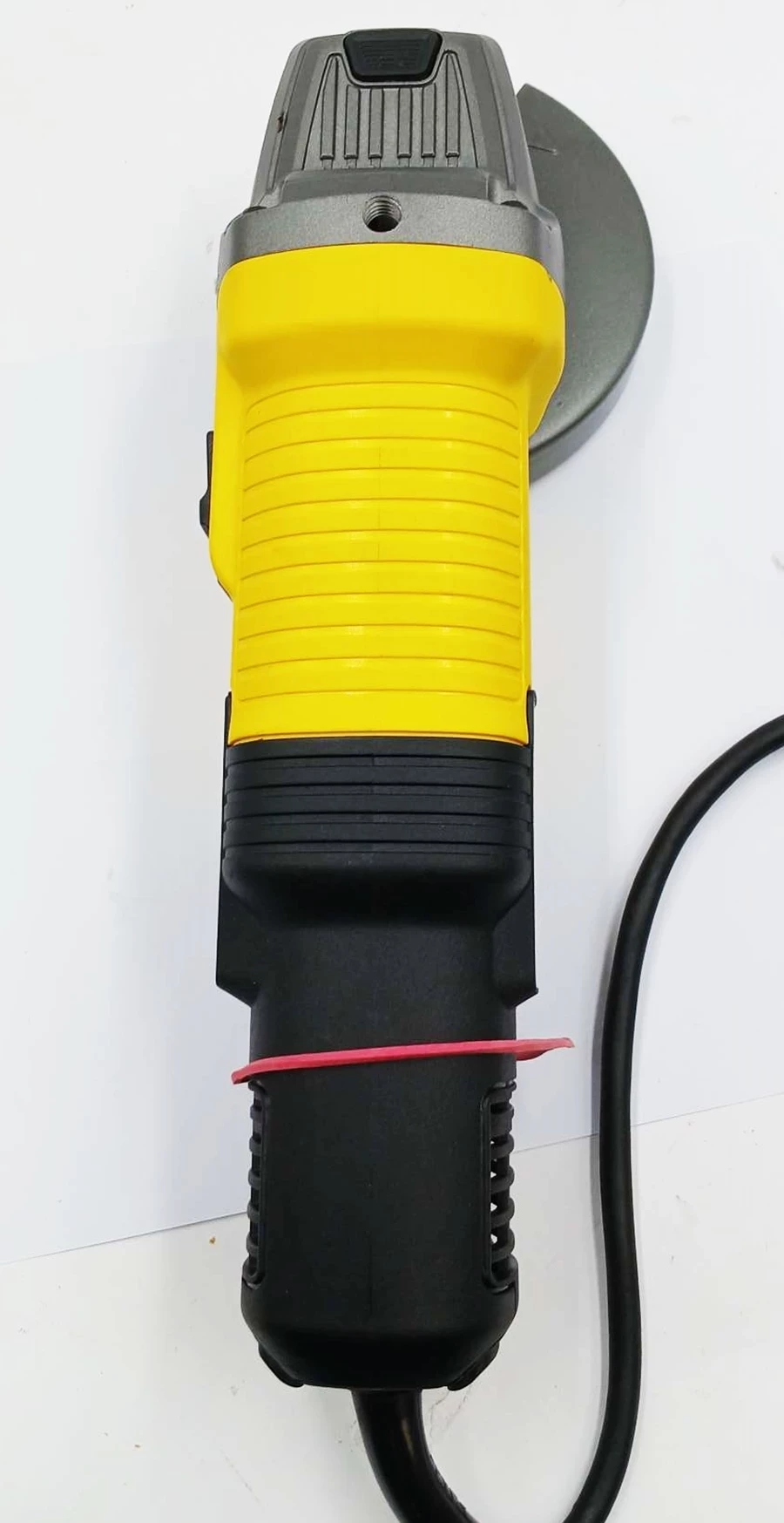 szlifierka-katowa-stanley-fatmax-fmeg210-kod-producenta-sa-fmeg210-qs