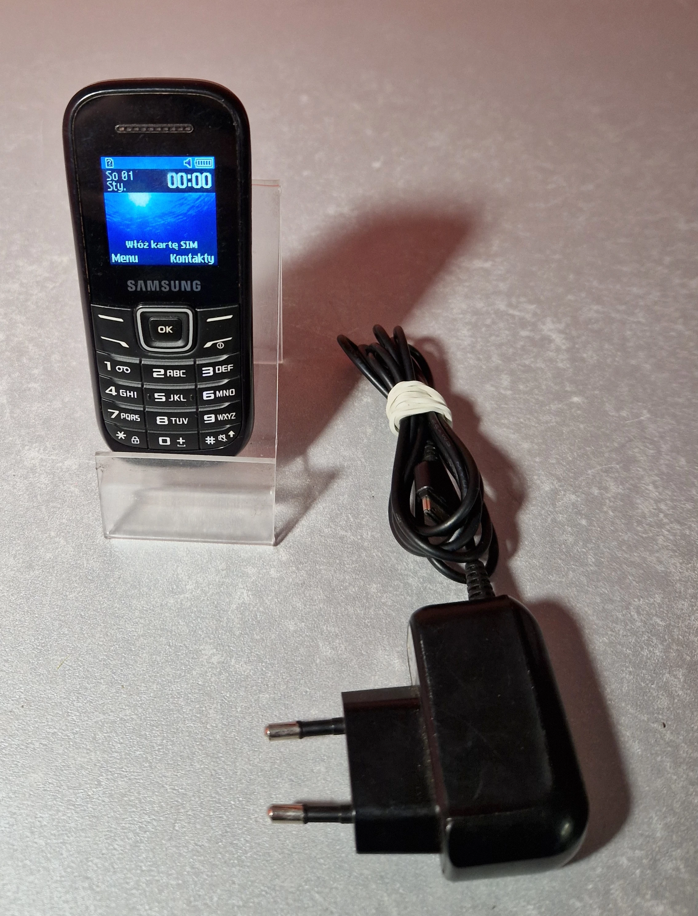 telefon-samsung-gt-e1200-ladowarka-emilii-gierczak-35-szczecin-rs