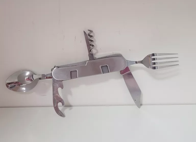 NIEZBĘDNIK TURYSTYCZNY 7 W 1 COUNTRY SIDE