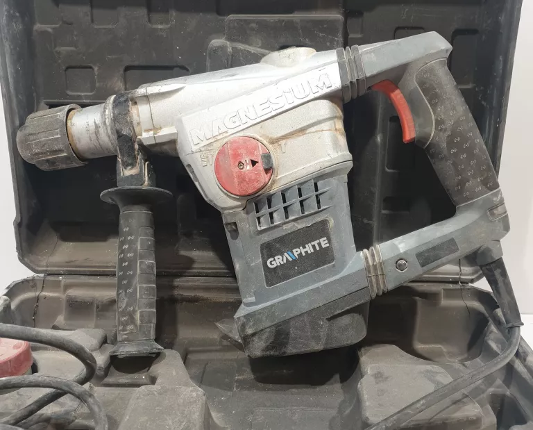 MŁOT UDAROWY GRAPHITE 58G584 WALIZKA