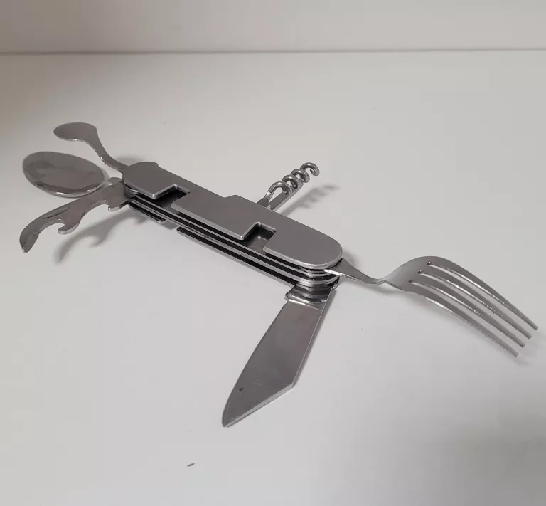 NIEZBĘDNIK TURYSTYCZNY 7 W 1 COUNTRY SIDE