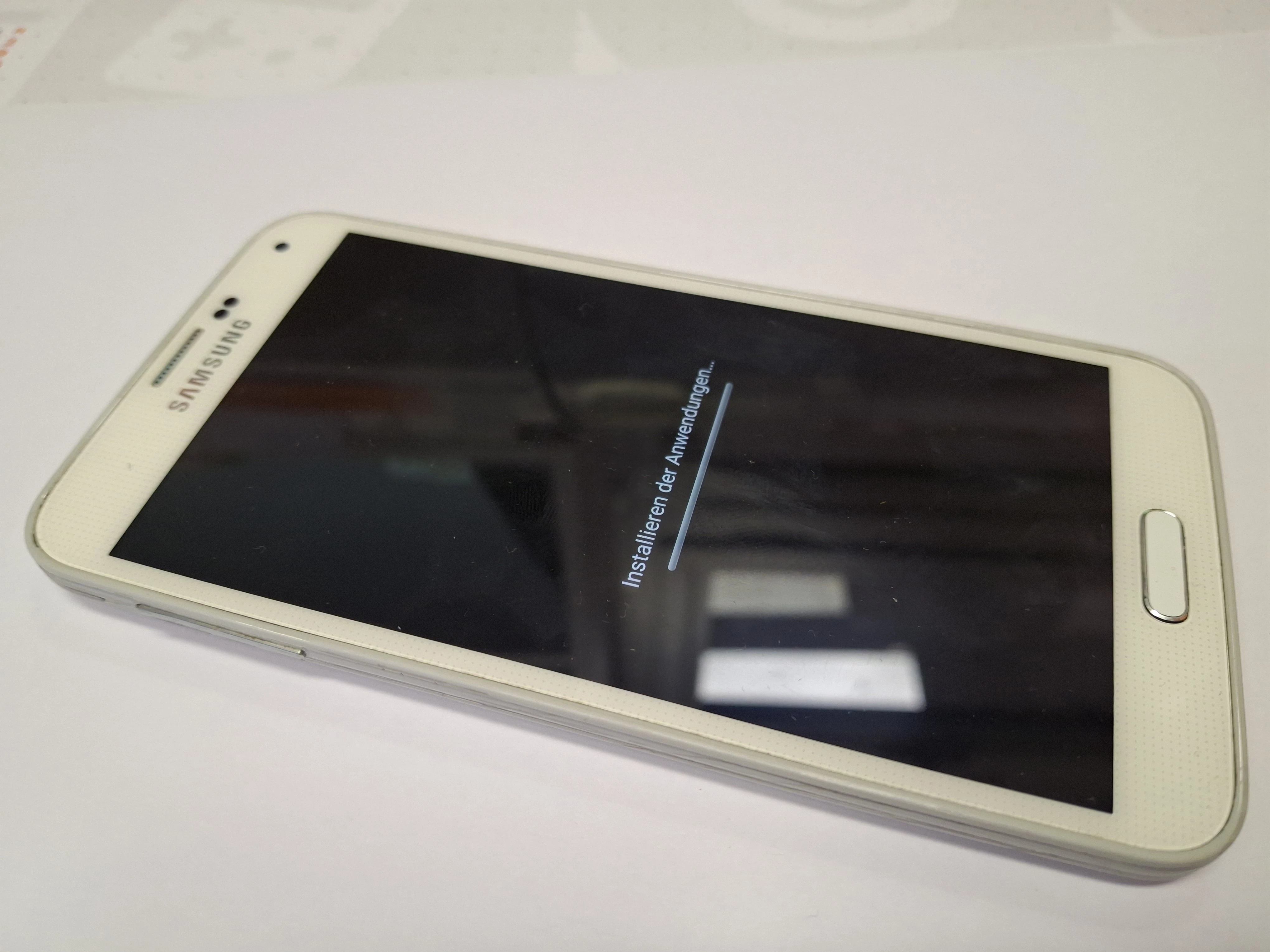 telefon-samsung-galaxy-s5-ean-gtin-8806086179119