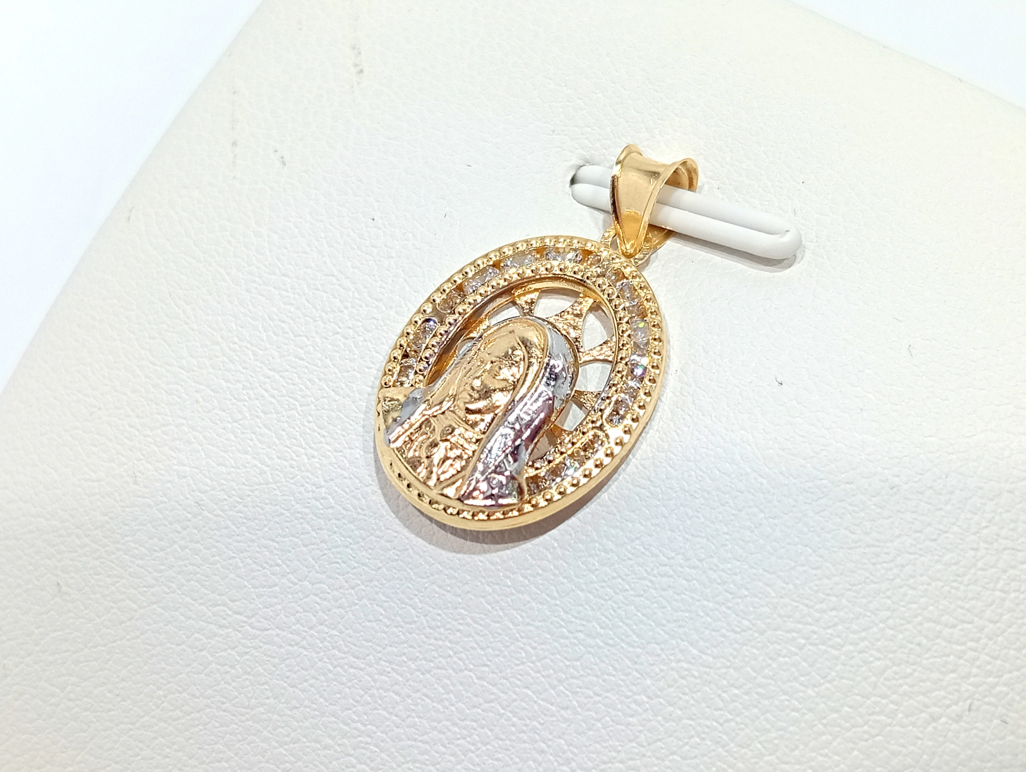 sliczna-zlota-zawieszka-maryja-pr585-125g-rodzaj-2205-2