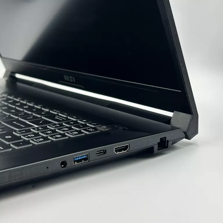 laptop-msi-b12ucrk-1055xpl-173-i5-12450h-32-gb1tb-ssdgw-2027win-11-przekatna-ekranu-1730