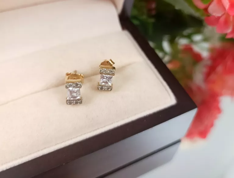 PIĘKNY  ZŁOTE KOLCZYKI   2,13G 585