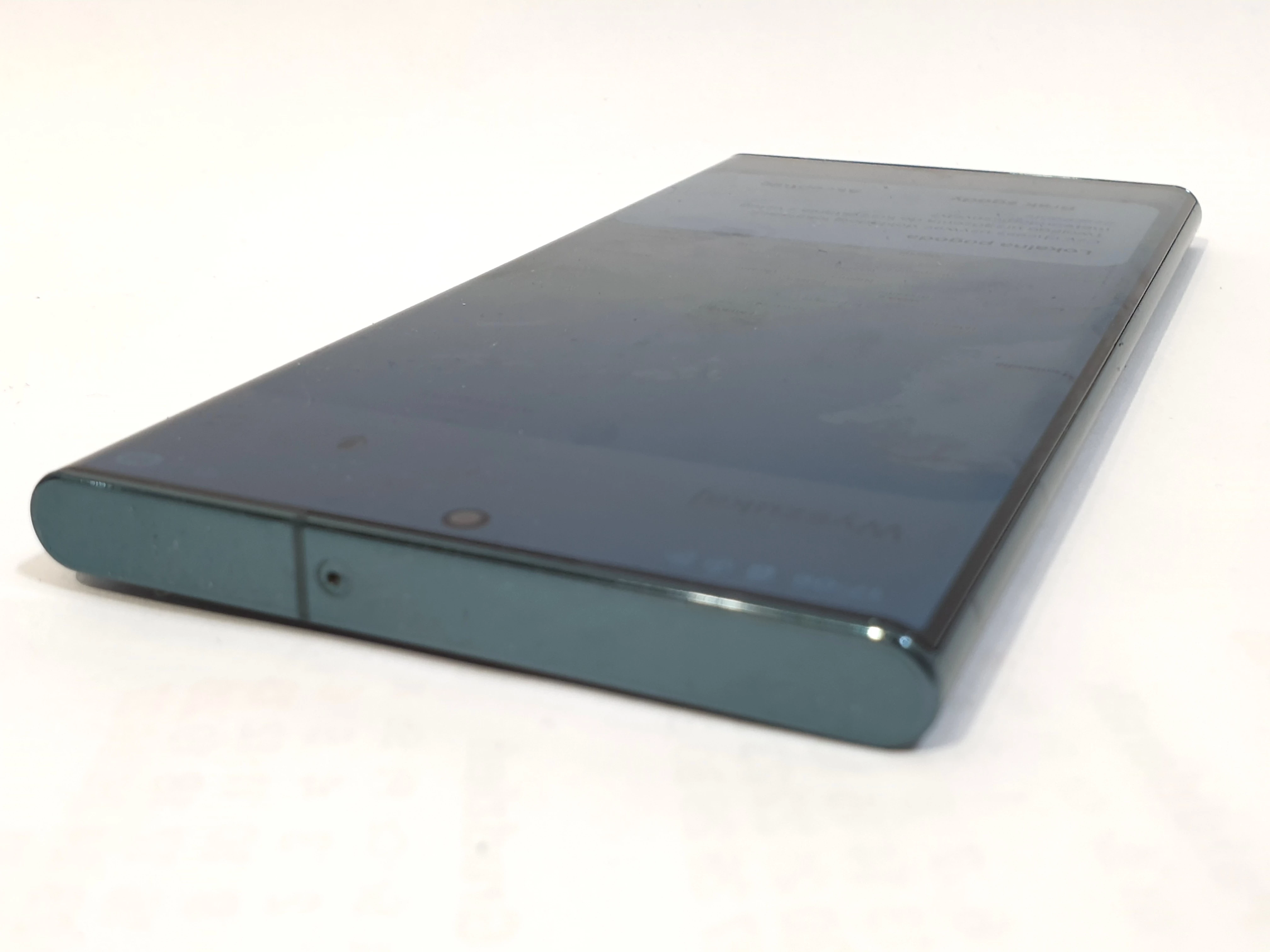 telefon-samsung-galaxy-s22-ultra-sm-s908b-8128gb-przekatna-ekranu-680