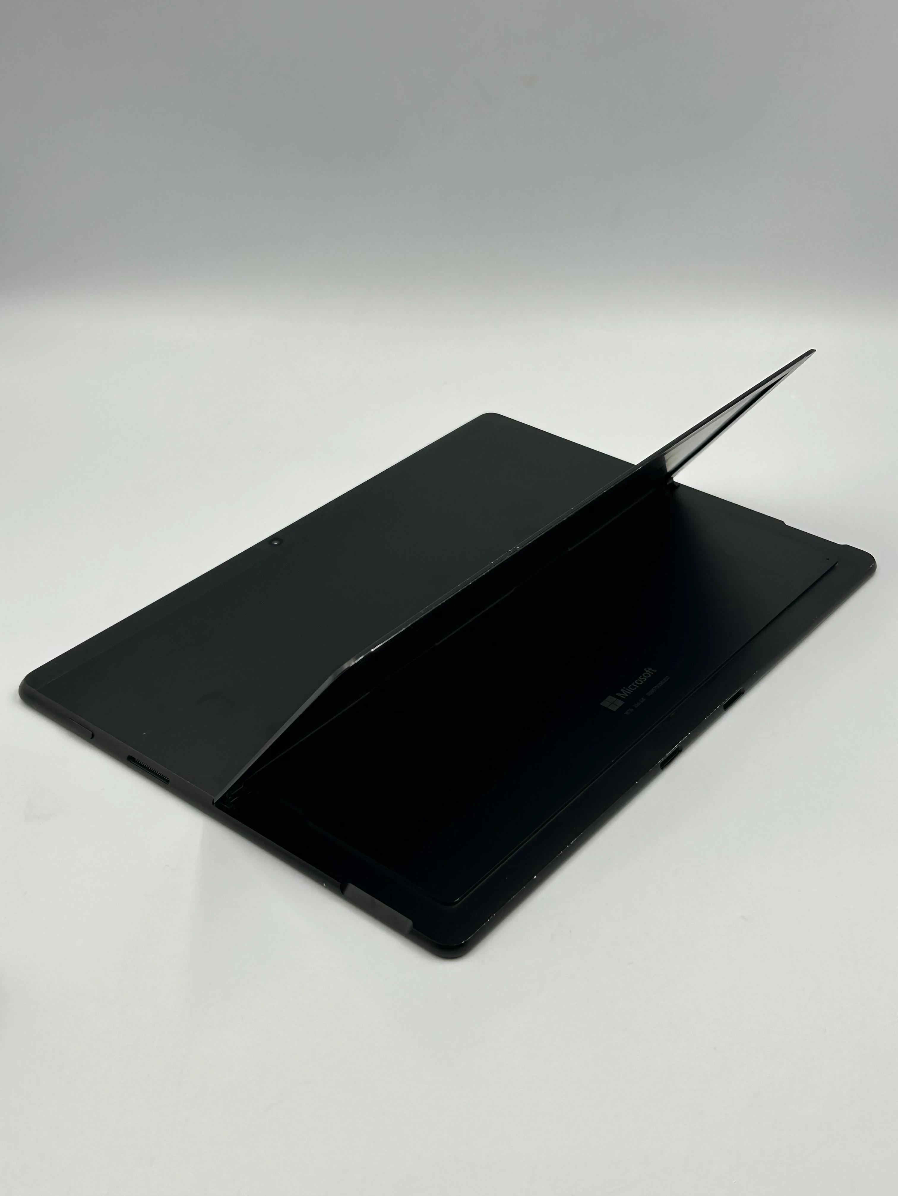 tablet-microsoft-surface-pro-xmicrosoft-sq18-gb256-gbwin-11-home-przekatna-ekranu-1300