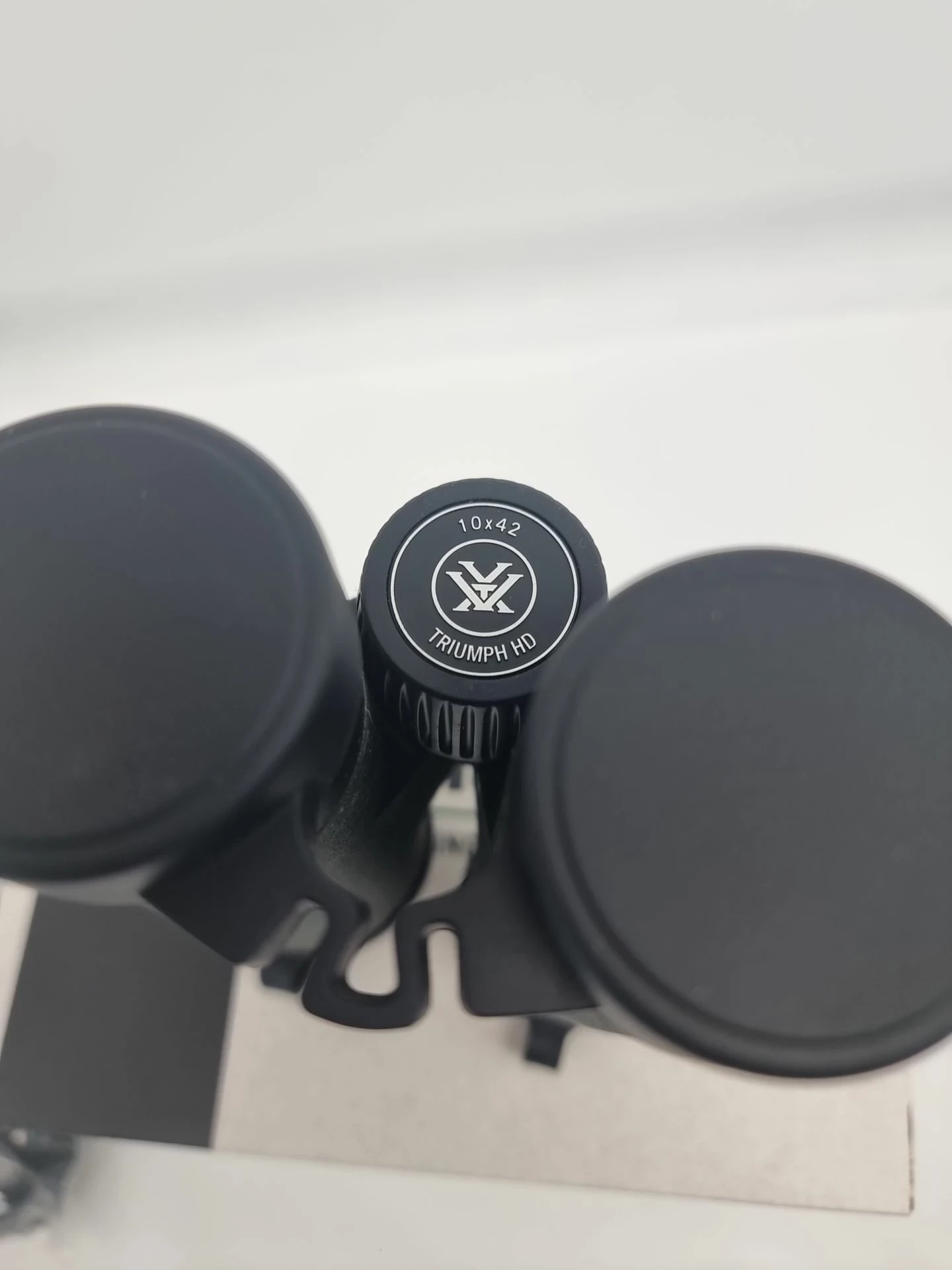 lornetka-triumph-hd-10x42-kod-producenta-tri-1042