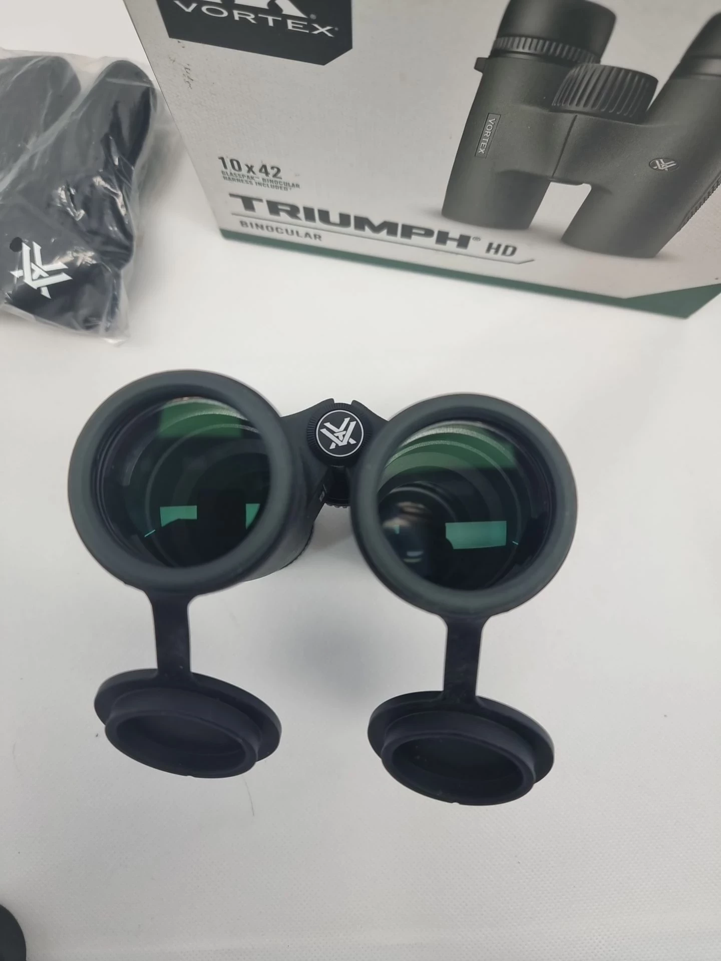 lornetka-triumph-hd-10x42-cechy-dodatkowe-129078-1