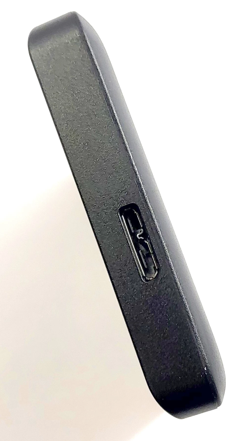 dysk-toshiba-canvio-basics-1tb-czarny-jak-nowy-kod-producenta-4260557512340