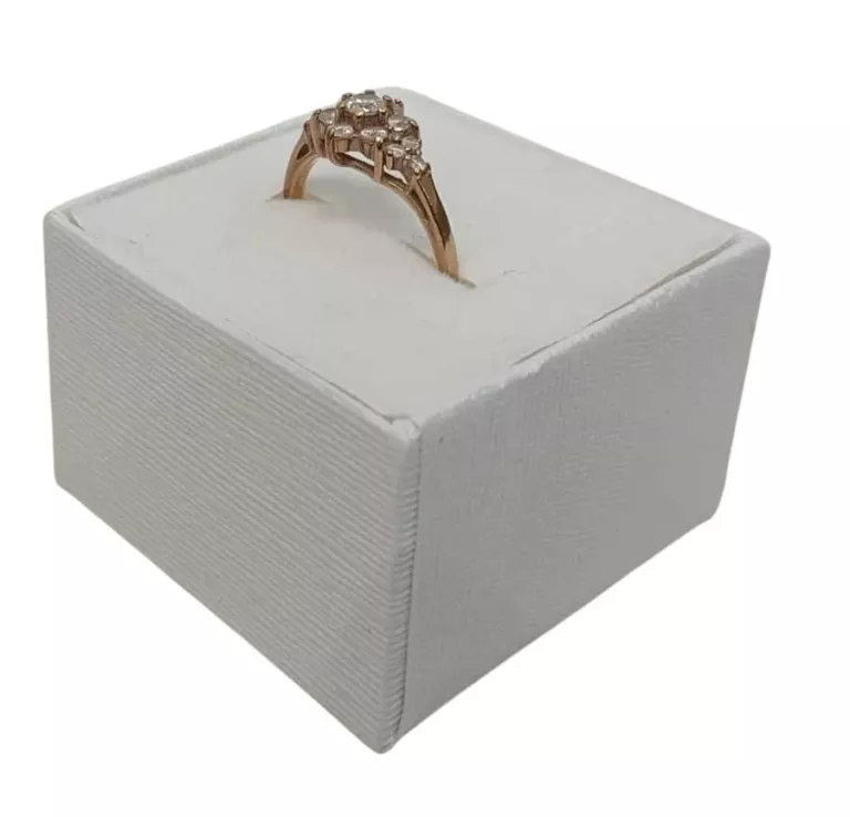 zloty-pierscionek-219g-333p-rodzaj-2205-2