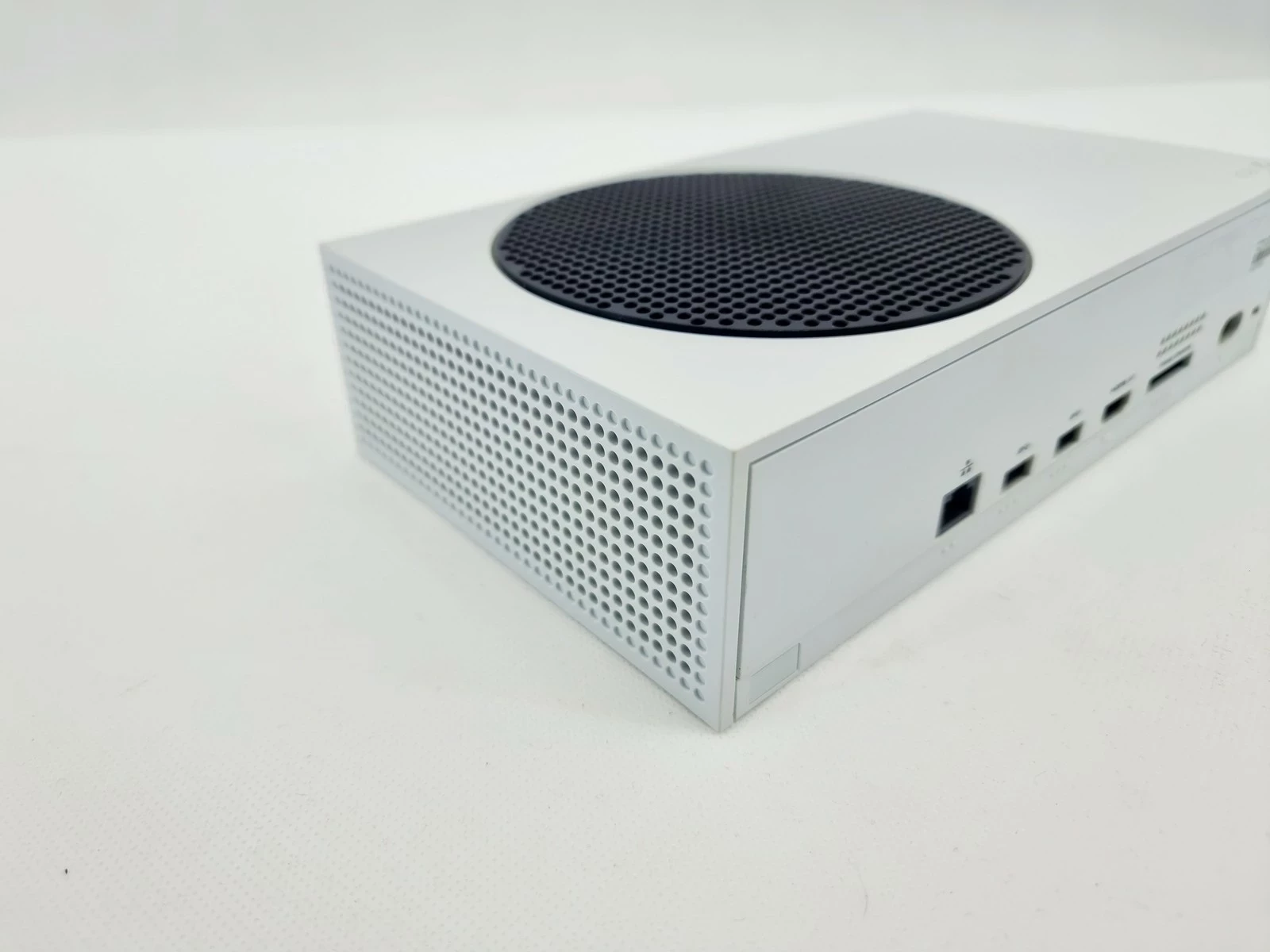 konsola-xbox-series-s-512gb-pad-zawiera-baterie-250685-2006717