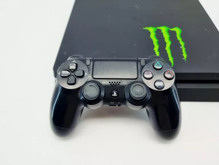 KONSOLA PS4 500GB