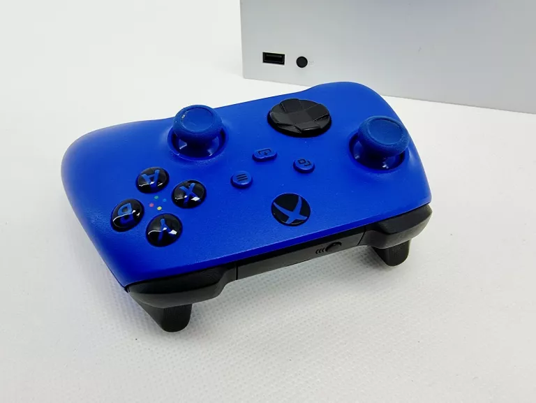 KONSOLA XBOX SERIES S 512GB PAD