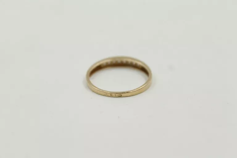 ŚLICZNY ZŁOTY PIERŚCIONEK -585- R.17