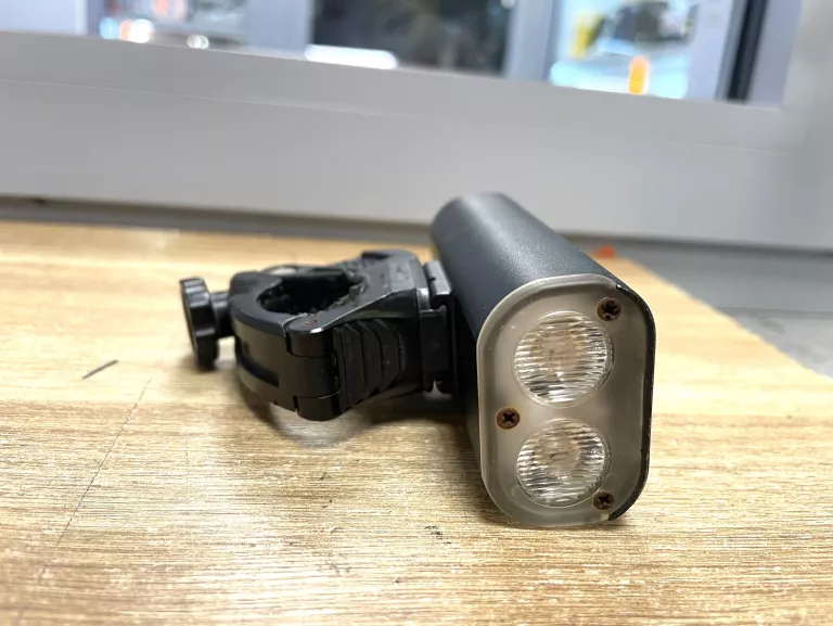 LAMPKA ROWEROWA GHOST 650