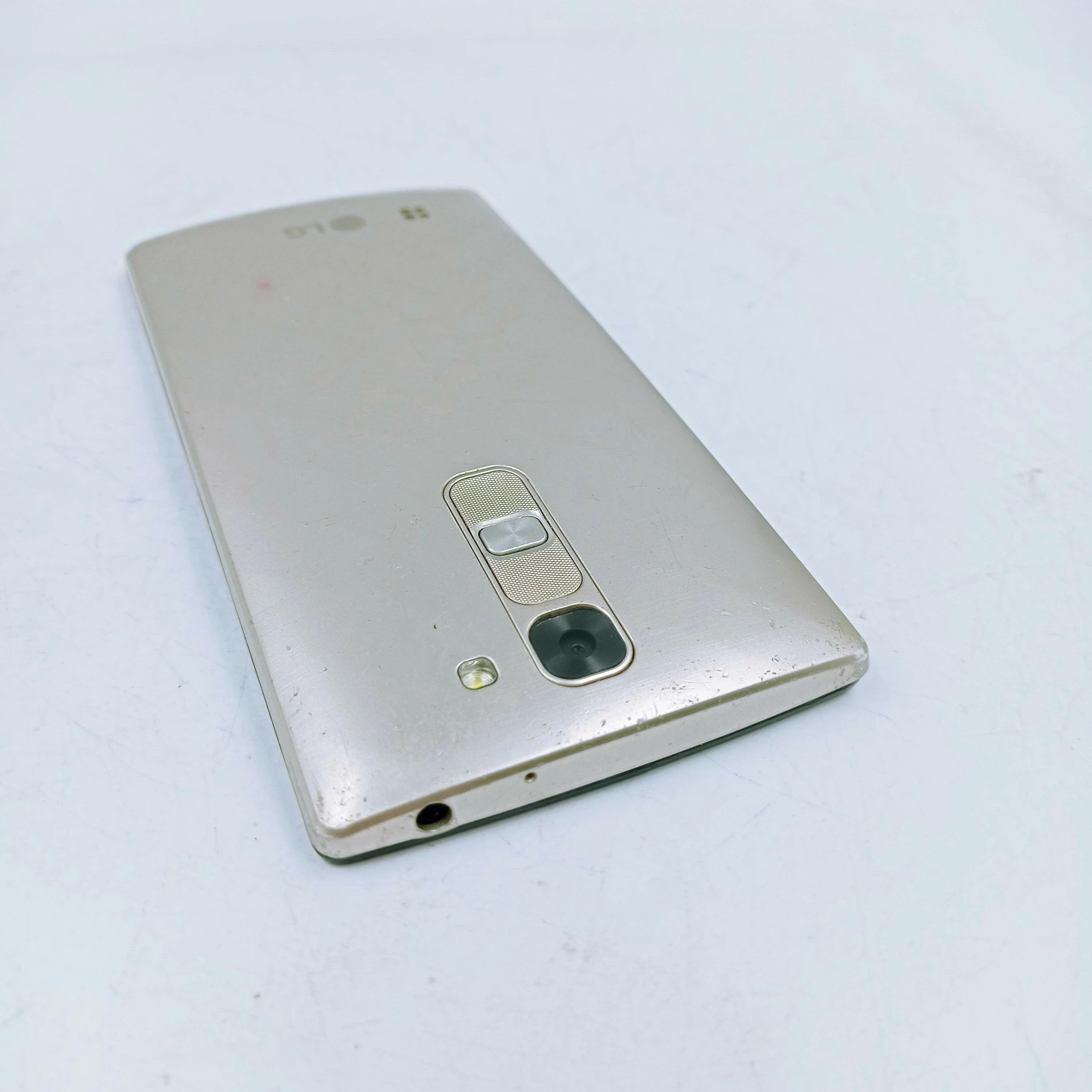 telefon-lg-g4c-at-opis-kod-producenta-g4s