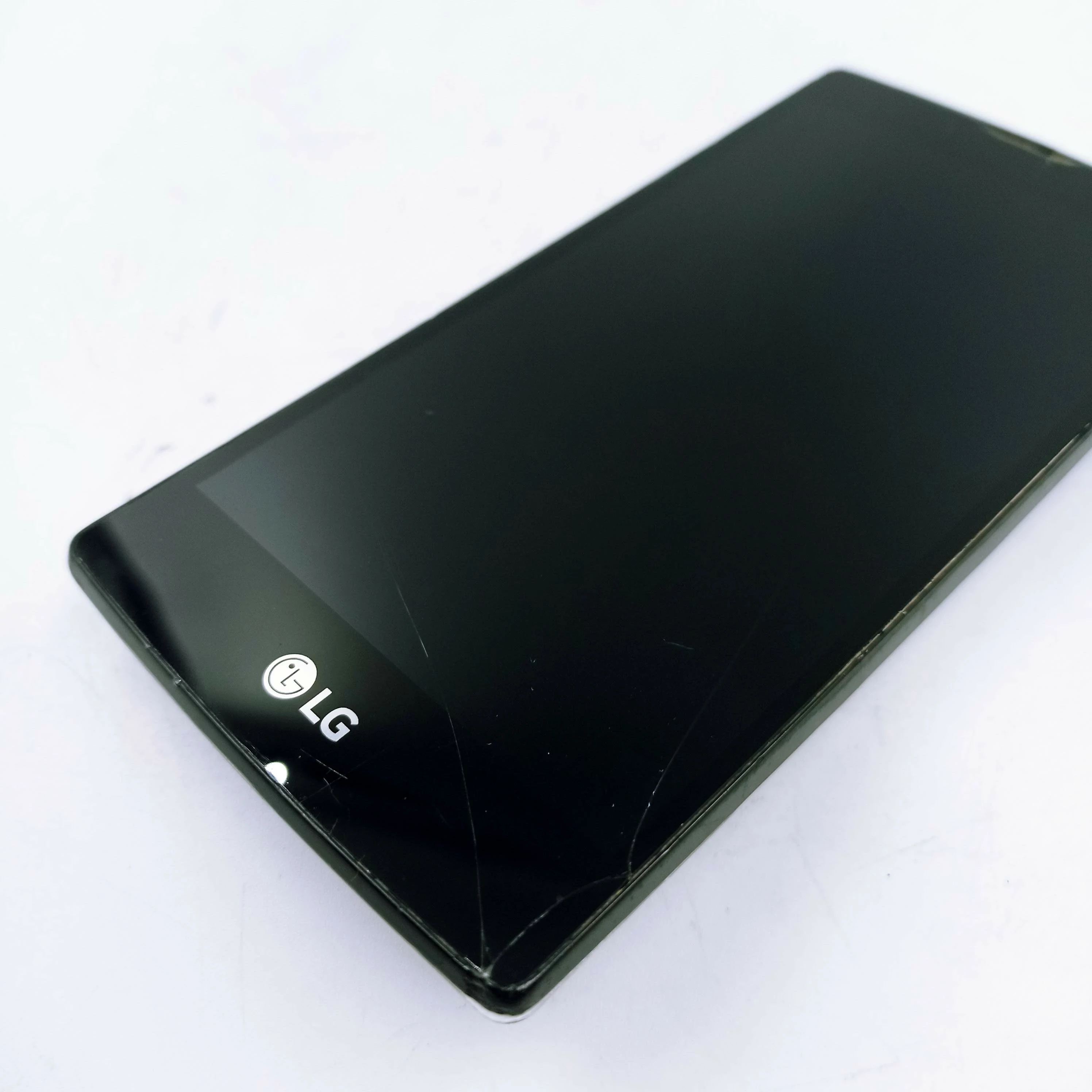 telefon-lg-g4c-at-opis-typ-202685-212929