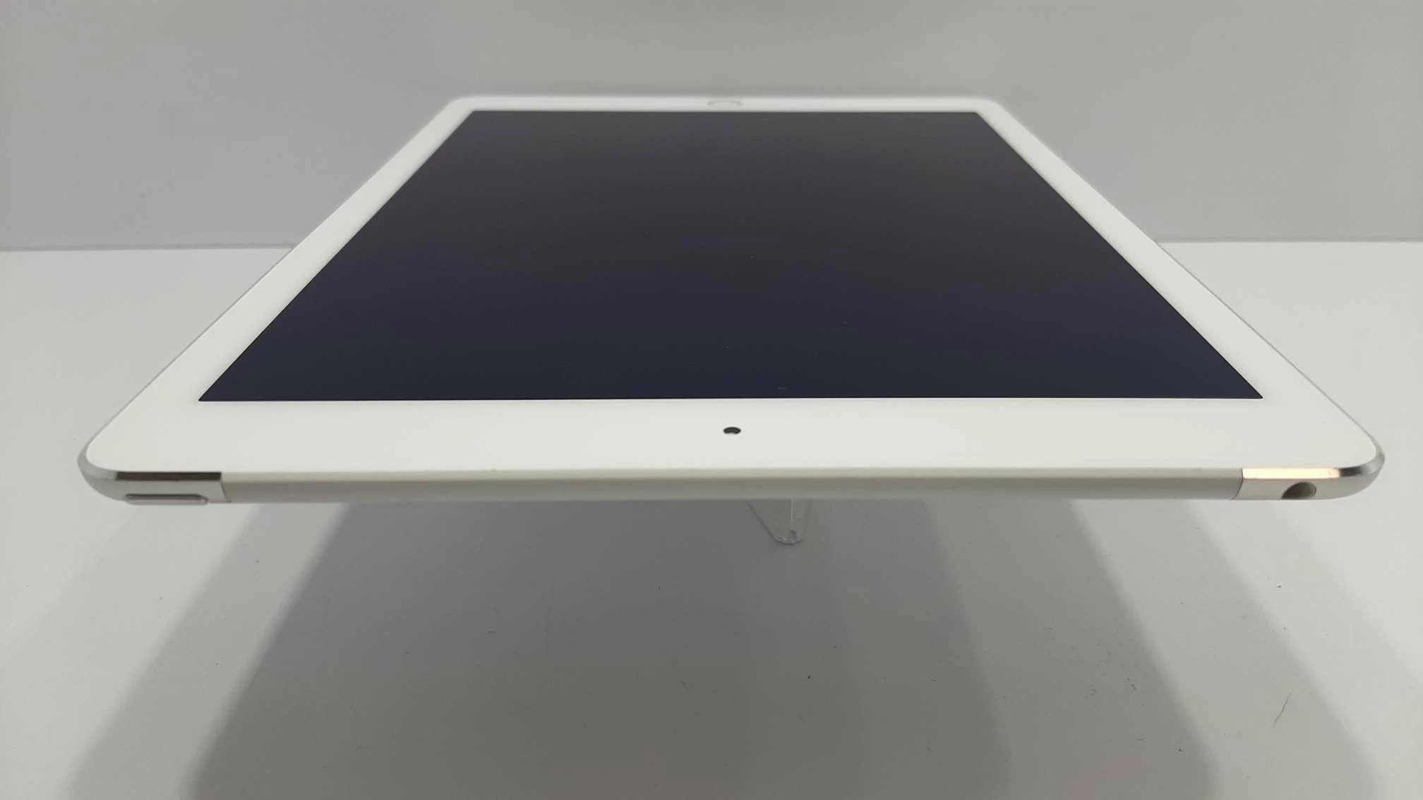 tablet-apple-ipad-air-2-a1567-128-gb-bialyczytaj-opis-system-operacyjny-16332-4