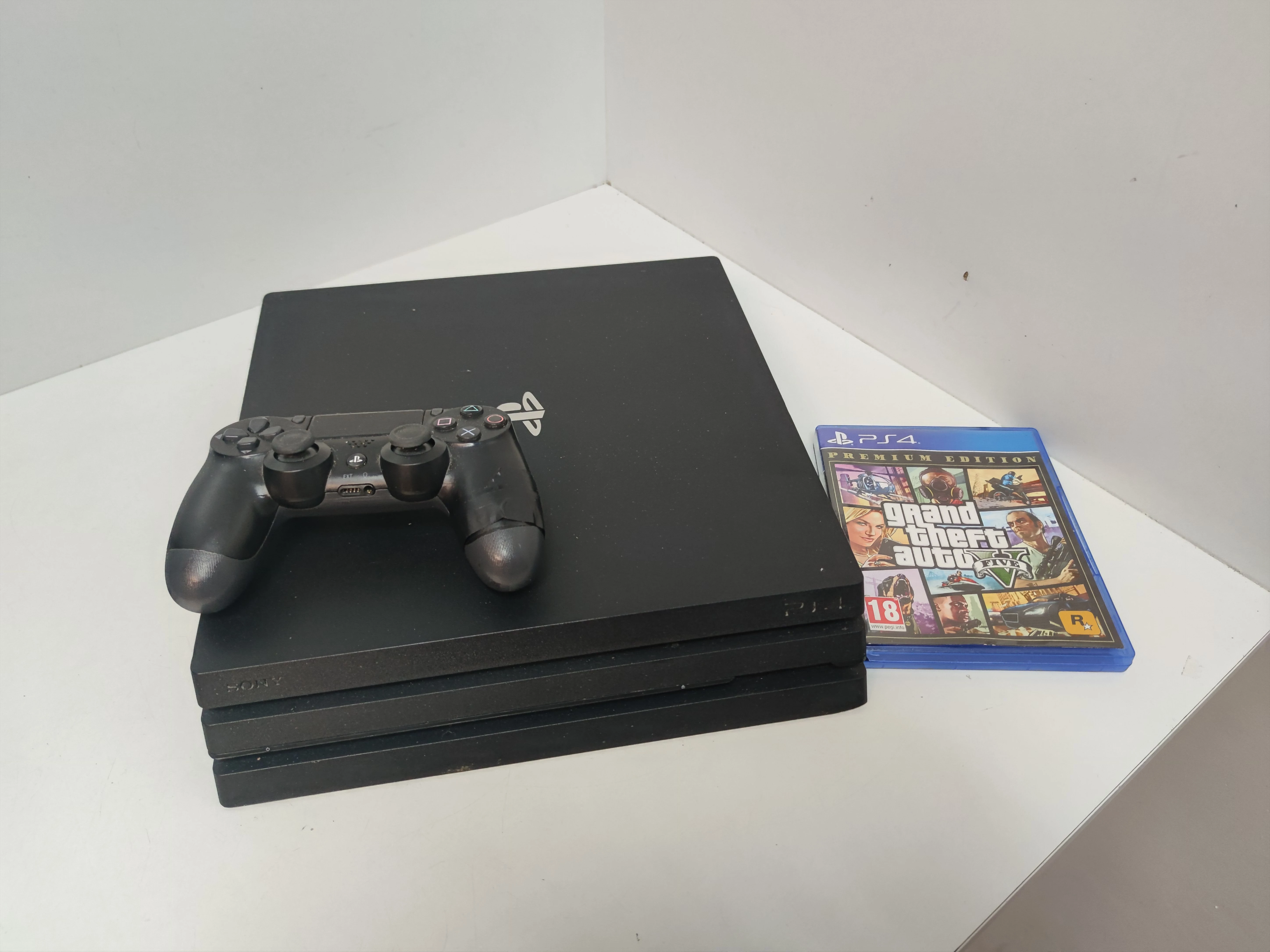 konsola-playstation-4-pro-cuh-7216b-1tb-jagiellonska-14-sanok-tsc2-spj