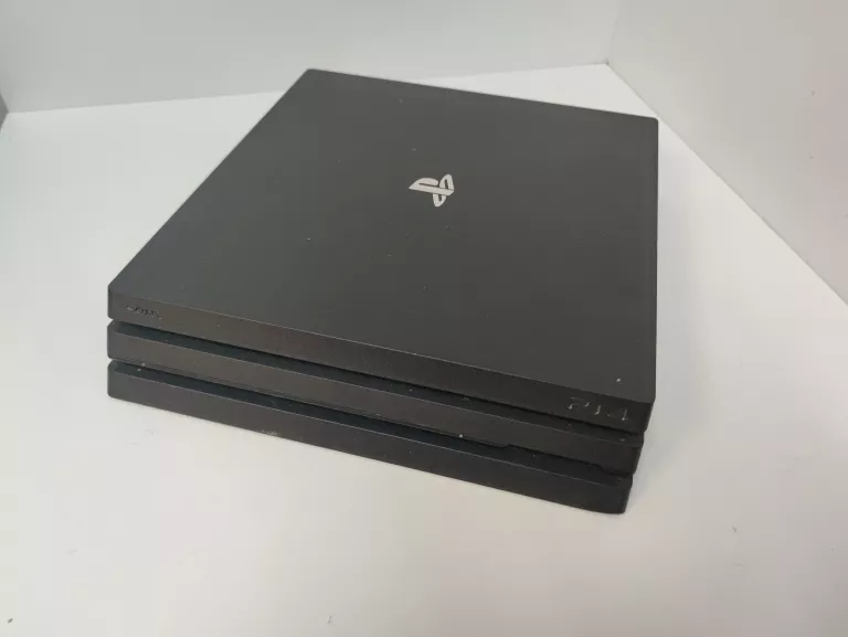 konsola-playstation-4-pro-cuh-7216b-1tb-wersja-130590-3