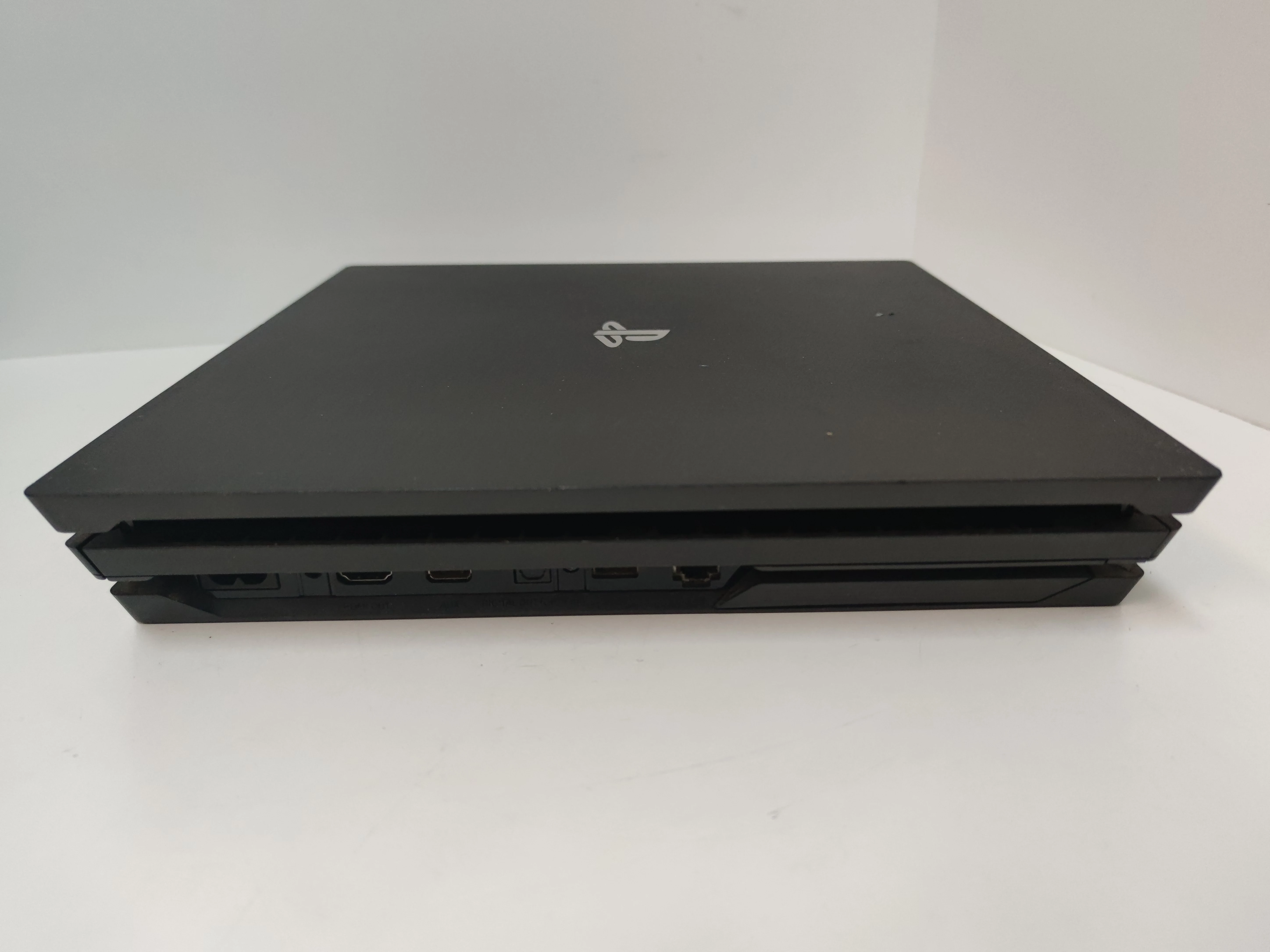 konsola-playstation-4-pro-cuh-7216b-1tb-kolor-249512-1647413