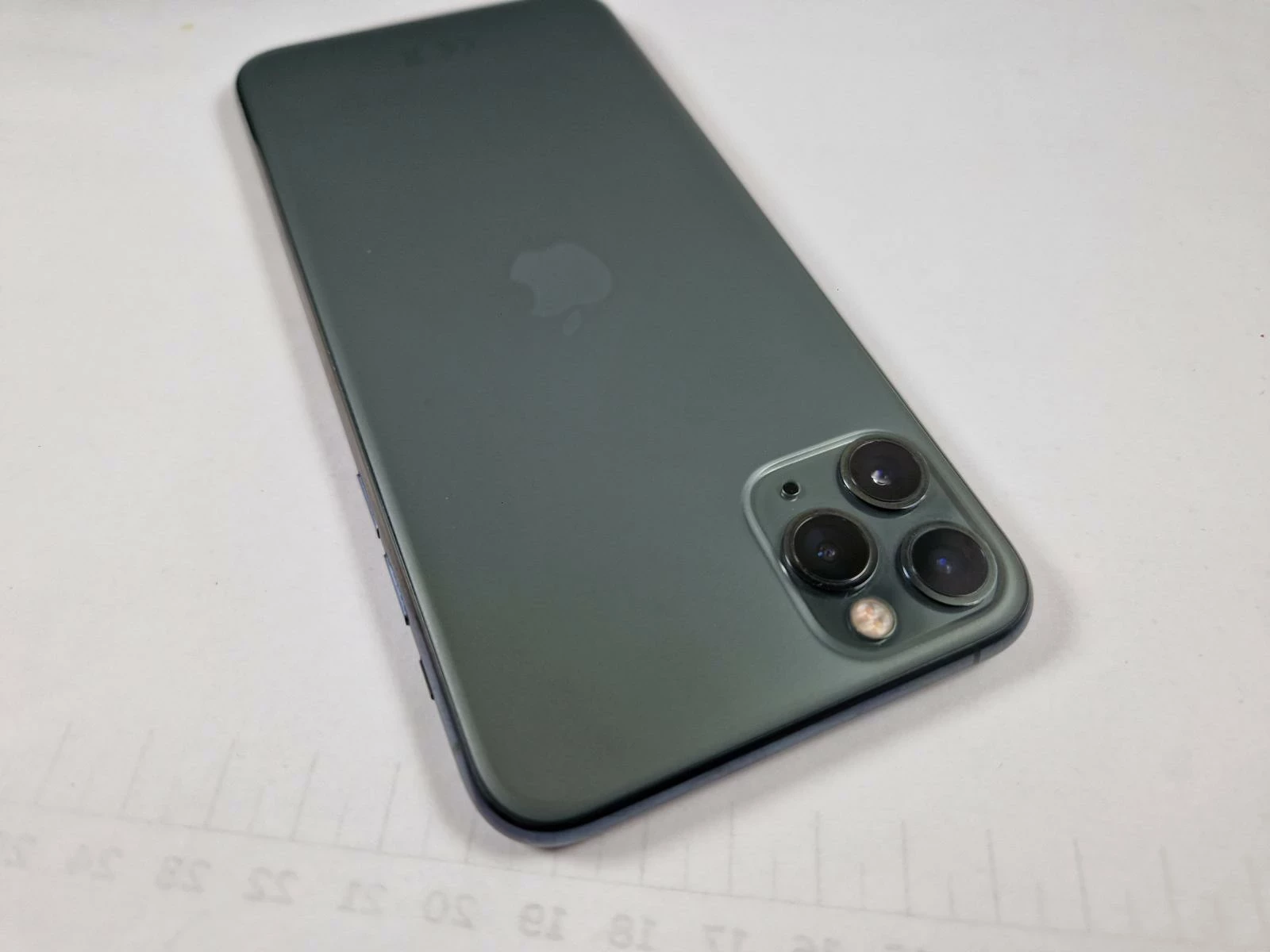 apple-iphone-11-pro-max-64gb-pudelko-wbudowana-pamiec-202869-214193