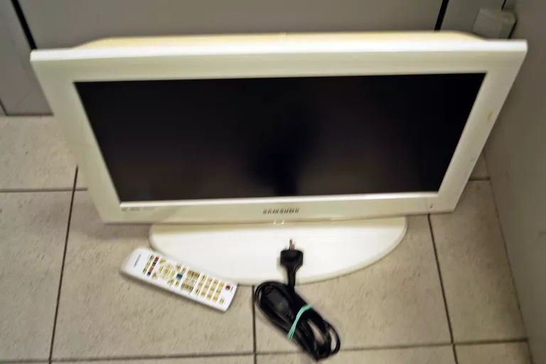 telewizor-samsung-le22b541c4w-bialy-pilot-format-hd-129294-3