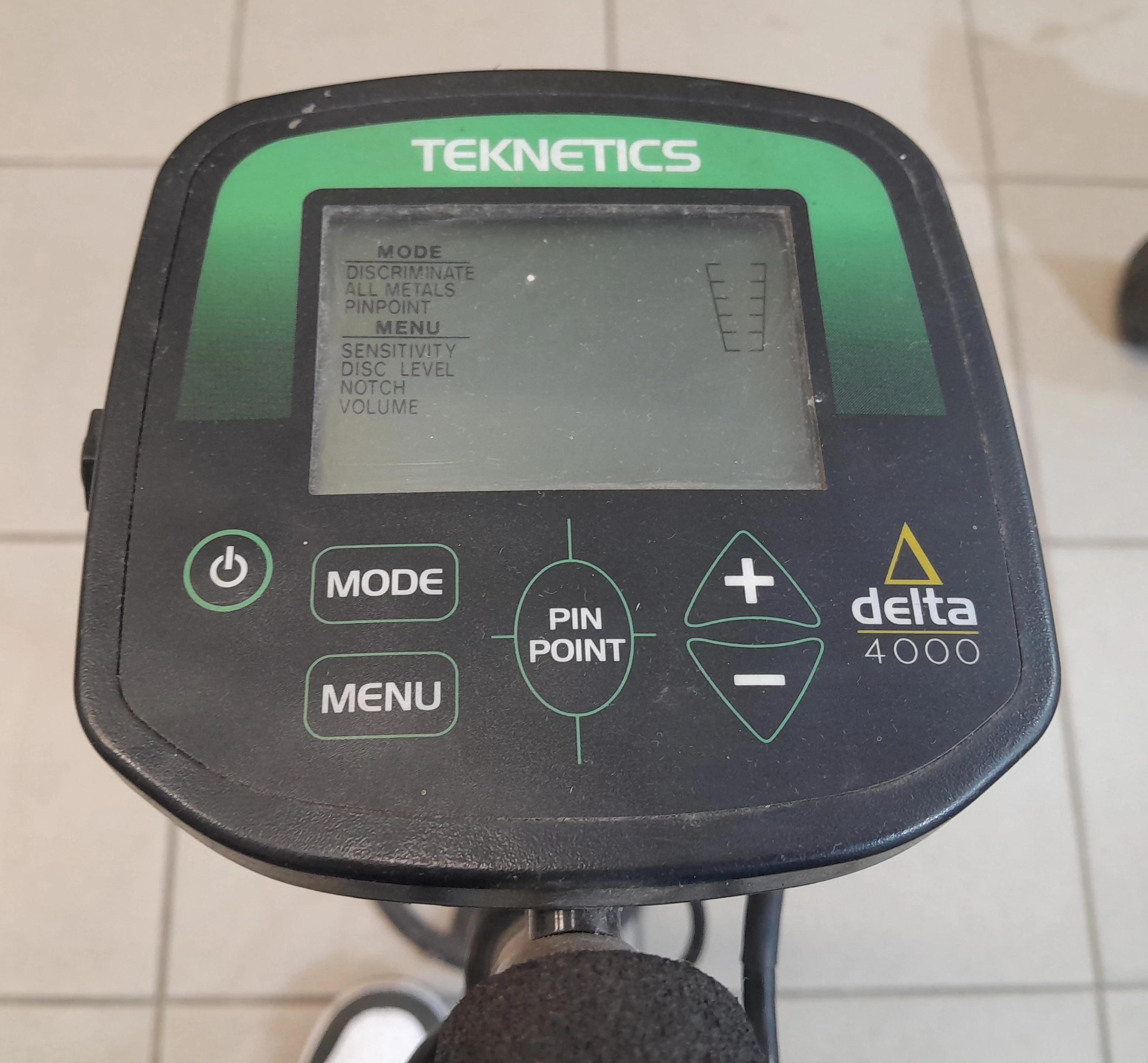 wykrywacz-metali-teknetics-delta-4000-stan-11323-2