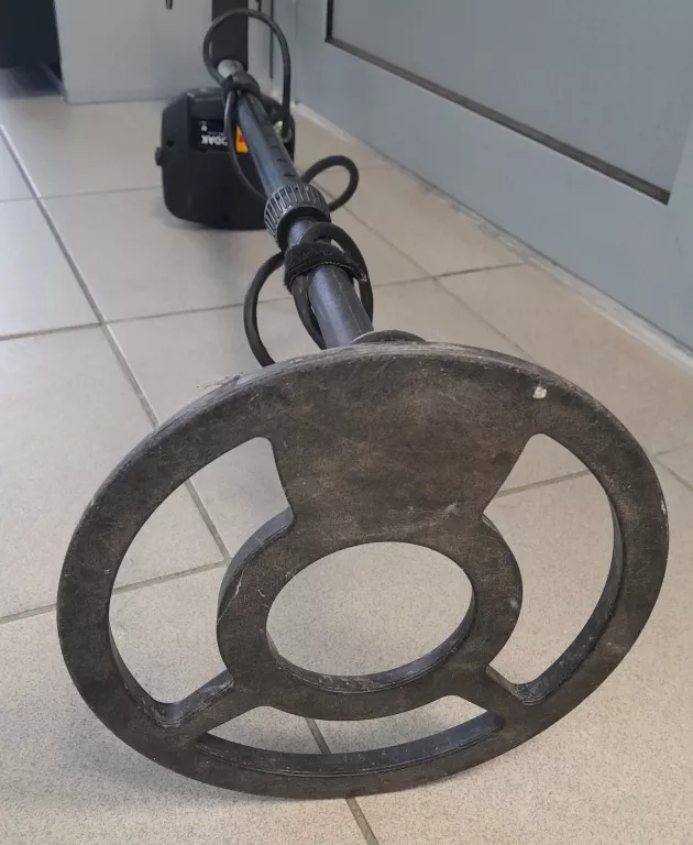 wykrywacz-metali-teknetics-delta-4000-waga-produktu-z-opakowaniem-jednostkowym-15