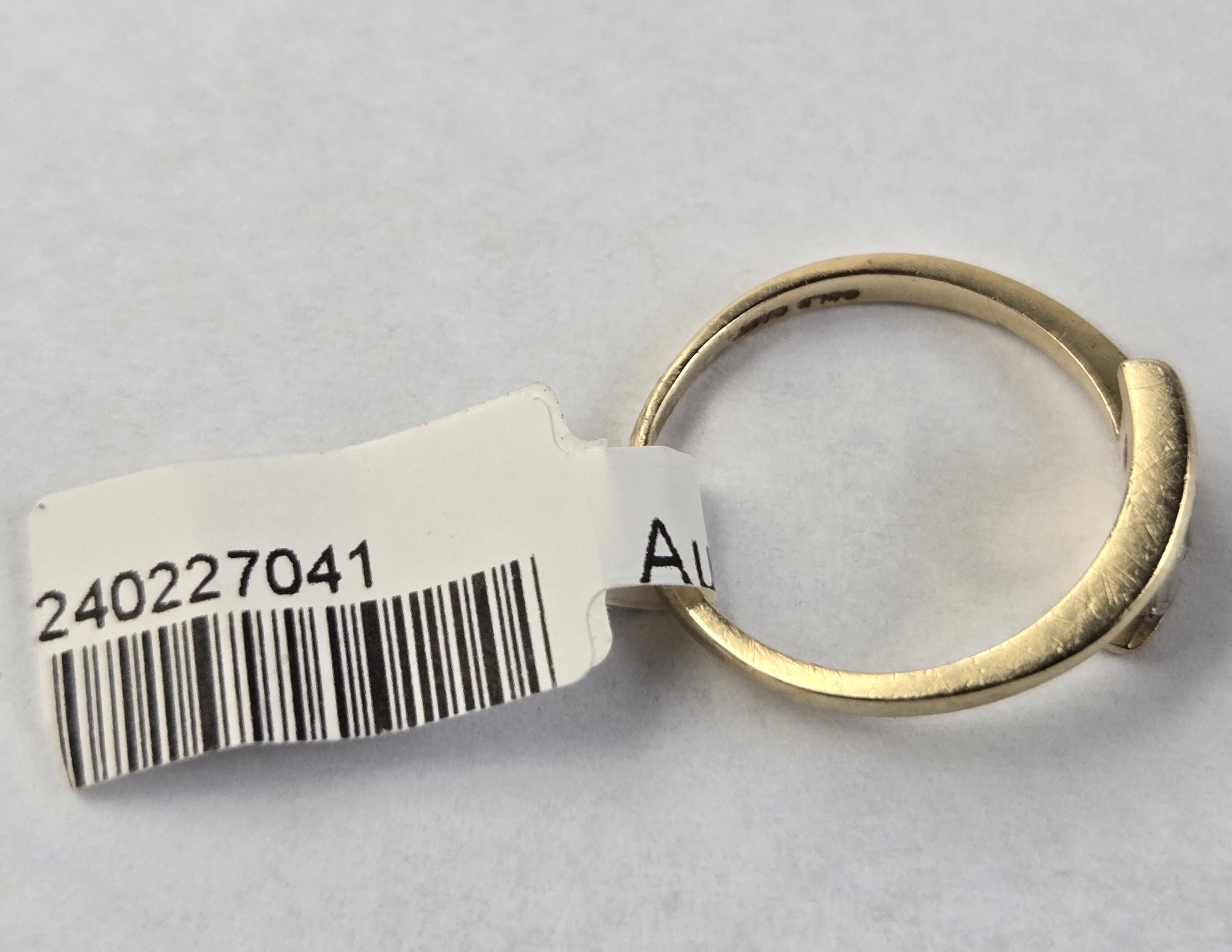 zloty-pierscionek-207g-585-rodzaj-2205-16