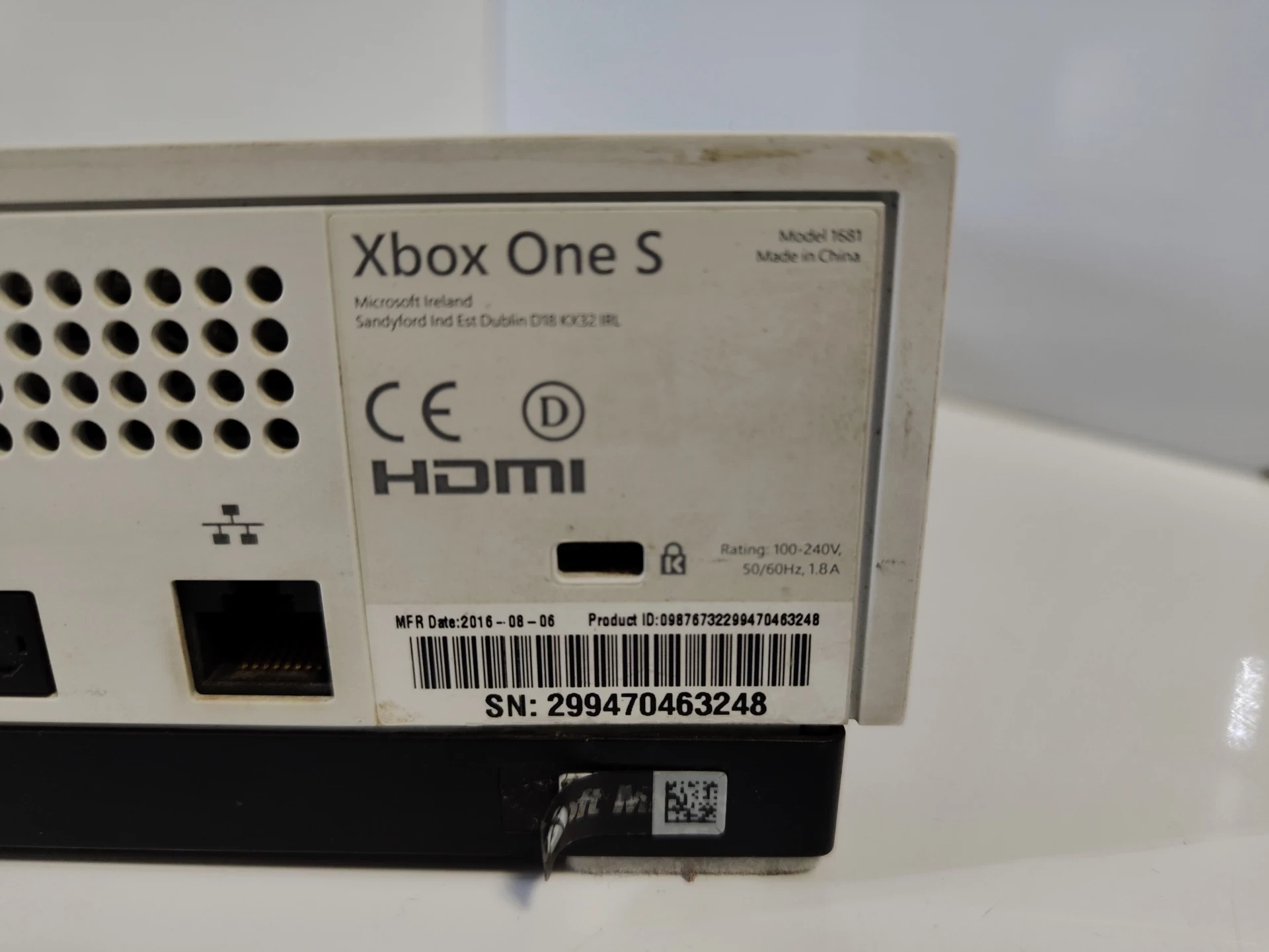 konsola-xbox-one-s-500gb-pad-gry-w-zestawie-205998-225574