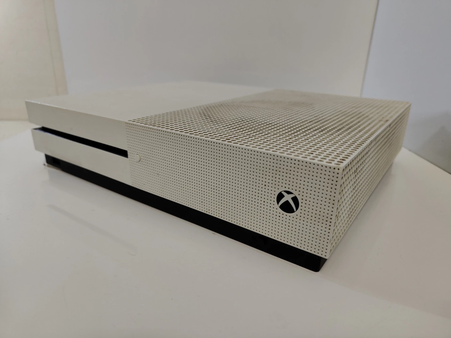 konsola-xbox-one-s-500gb-pad-wersja-konsoli-130591-2