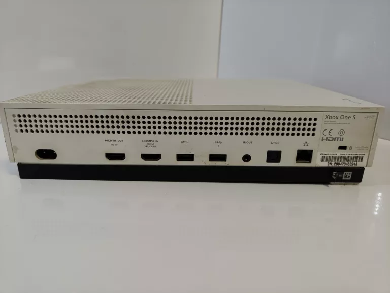 konsola-xbox-one-s-500gb-pad-liczba-kontrolerow-w-zestawie-205994-225550