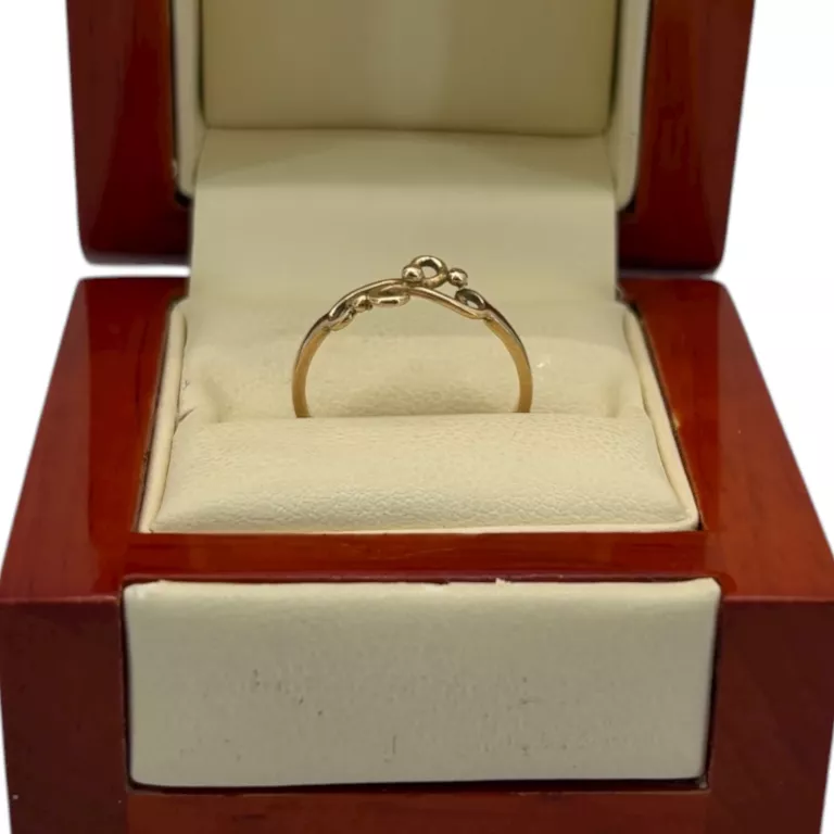 ZŁOTY [585] PIERŚCIONEK 1,52G R.14