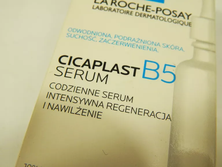 REGENERUJĄCE SERUM DO TWARZY LA ROCHE-POSAY CICAPLAST B5 SIERO 30ML