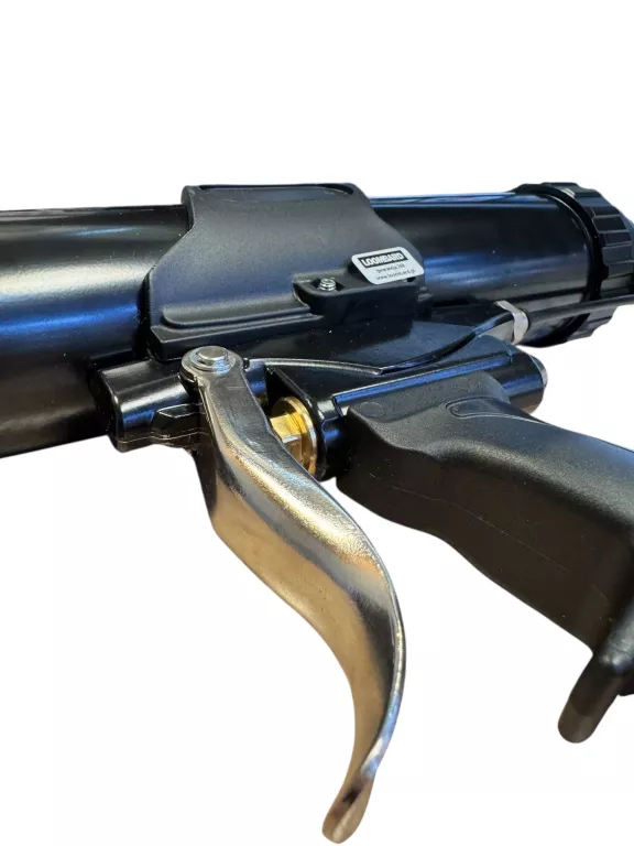 WYCISKACZ PNEUMATYCZNY DO KARTUSZY I SASZETEK PMT CSG II 245