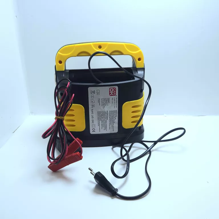 PROSTOWNIK SAMOCHODOWY CAR OK 8A 12/24V (FY710)